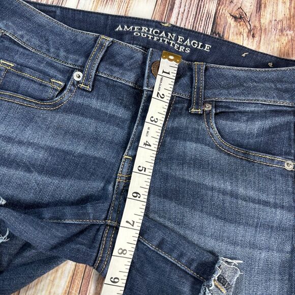 American Eagle SUPER STRETCH Size 2 Low Rise Jean Denim Cut Off Shorts 28x4.5 - Picture 6 of 10